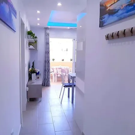 Playa Del Duque - Luxury - 2 Bedrooms 2 Baths Lägenhet