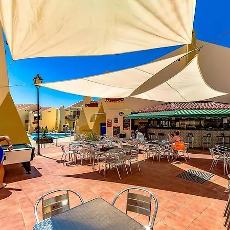 Playa Del Duque - Luxury - 2 Bedrooms 2 Baths Lägenhet *