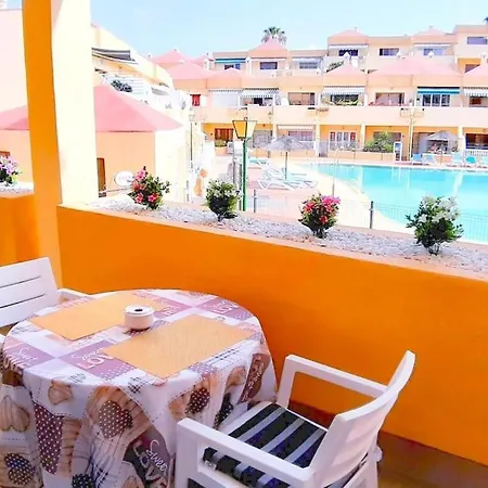 Playa Del Duque - Luxury - 2 Bedrooms 2 Baths Lägenhet