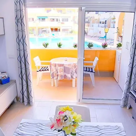 Playa Del Duque - Luxury - 2 Bedrooms 2 Baths Apartamento *