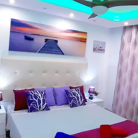 Lägenhet Playa Del Duque - Luxury - 2 Bedrooms 2 Baths
