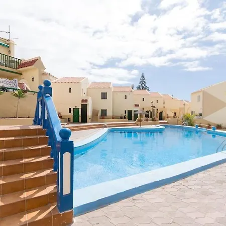 Lägenhet Playa Del Duque - Luxury - 2 Bedrooms 2 Baths